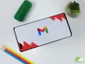 Smartphone con logo Gmail. Speriamo che gmail non funzioni sul cellulare sia solo un problema temporaneo.
