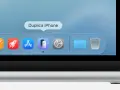 Icona per condividere schermo iPhone su Mac. Barra delle applicazioni con icone per app, impostazioni, download e cestino.