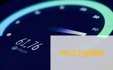 Misurazione velocità internet: 61,76 Mbps. Il logo Fastweb in basso a destra.