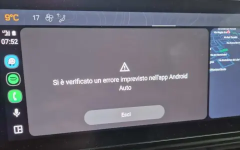 Errore imprevisto nell'app Android Auto. Non posso usare le maps perché non funziona.