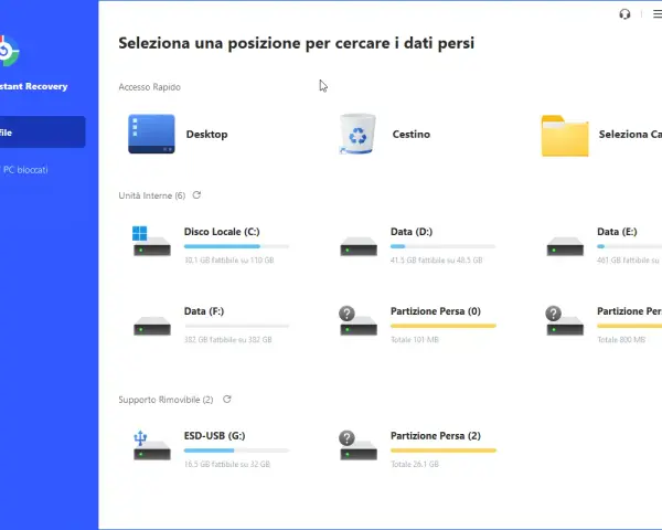 Interfaccia di recupero dati: seleziona Desktop, Cestino o una cartella per cercare file persi. Sono elencate unità interne ed esterne.