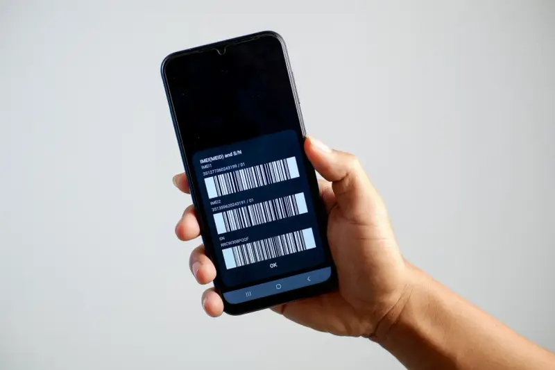 Dettagli IMEI e SN su smartphone, utili per la spusu copertura.